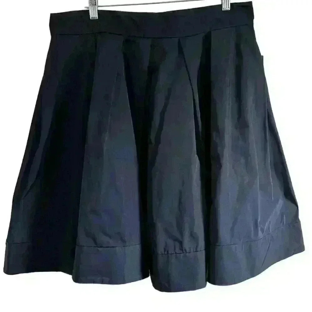 Lauren Ralph Lauren Navy Evening Flare Silhouette Skirt
Size 16